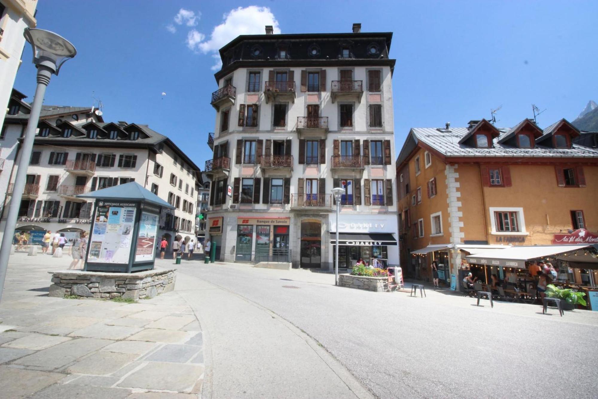 Nook 42 - The Loft - Central 2Br W/ Balcony Views Chamonix Bagian luar foto