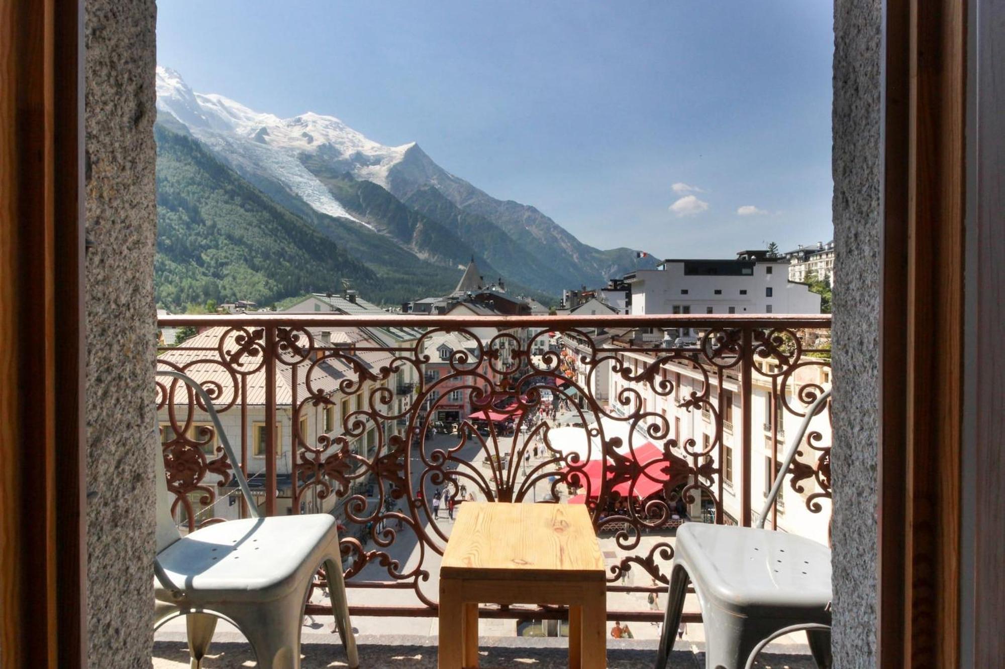 Nook 42 - The Loft - Central 2Br W/ Balcony Views Chamonix Bagian luar foto